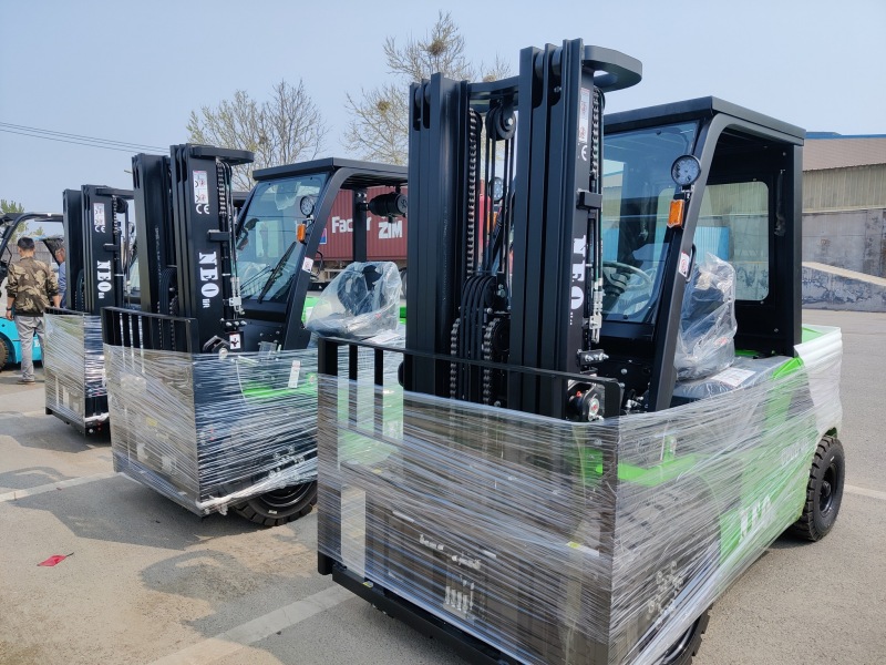NEOlift Diesel Forklift