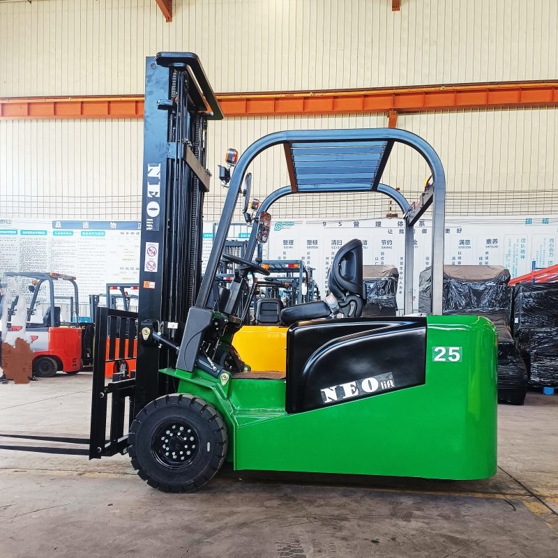 Các biện pháp phòng ngừa khi vận hành xe nâng kho lạnh: an toàn và hiệu quả đều quan trọng như nhau