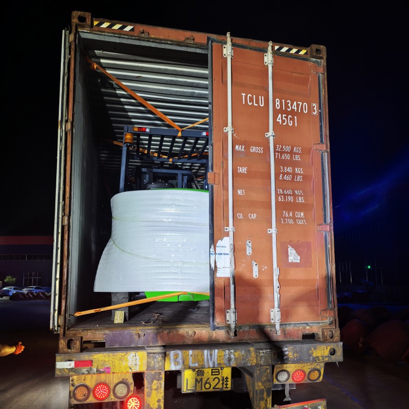NEOlift cung cấp xe nâng diesel công suất lớn để tăng cường hoạt động xử lý thép của Guyana